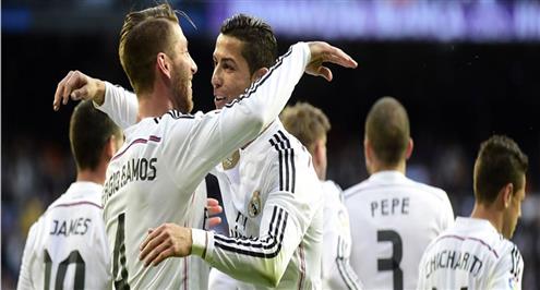 ريال مدريد يتخطي ألميريا بثلاثية ويواصل مطاردة برشلونة